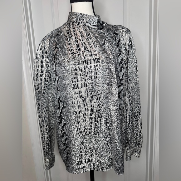 Vintage Tess Reptile Print Asymmetrical Button Down Blouse, Sz 12 - Picture 1 of 9